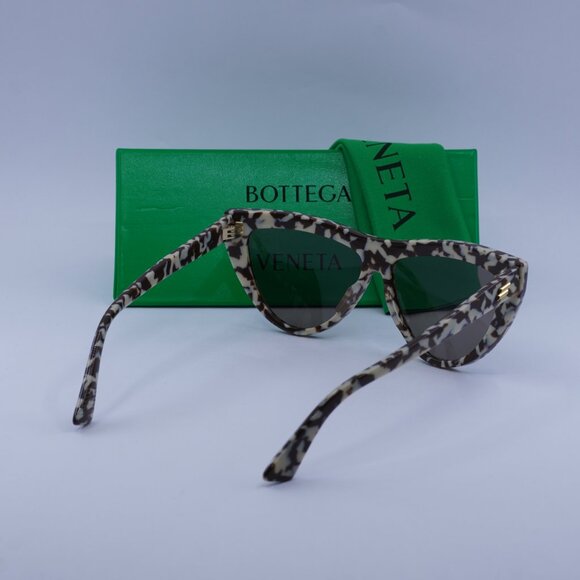 Bottega Veneta BV1018S 006 Cat Eye Sunglasses - Brown Ivory Havana\\Brown main image 10